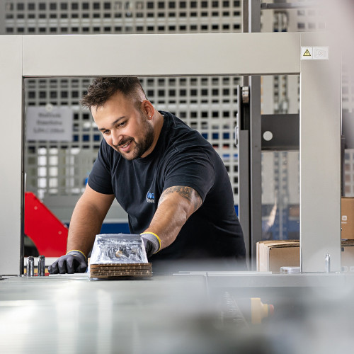 Daniel Gomes, Mitarbeiter in der Montage