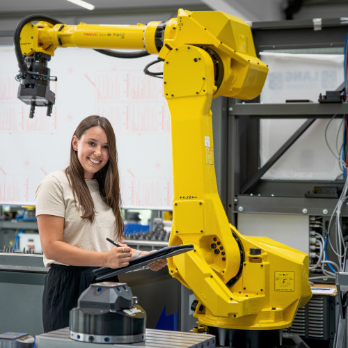 Jenny De Felice, Kaufmännischer Innendienst Automation